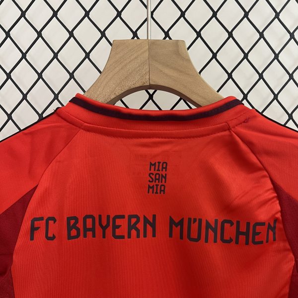 Conjunto infantil Bayer Munich 24/25 Local - Imagen 5