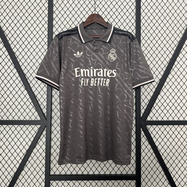 Real Madrid 24/25 3era Equipacion - Imagen 3