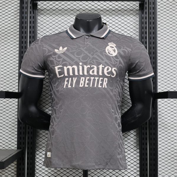 Real Madrid 24/25 3era Equipacion